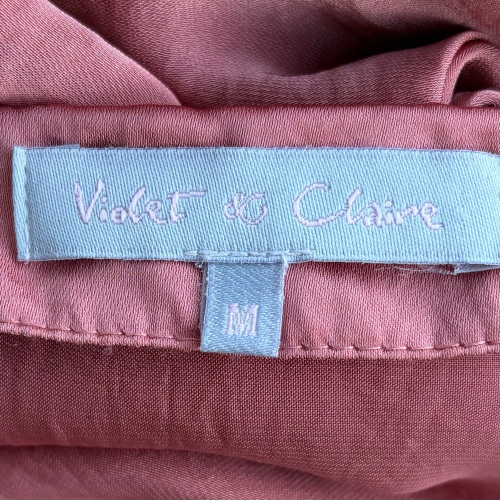 •Violet & Claire• Coppery Rose Cap Sleeve Blouse - Size Medium - Picture 2 of 8